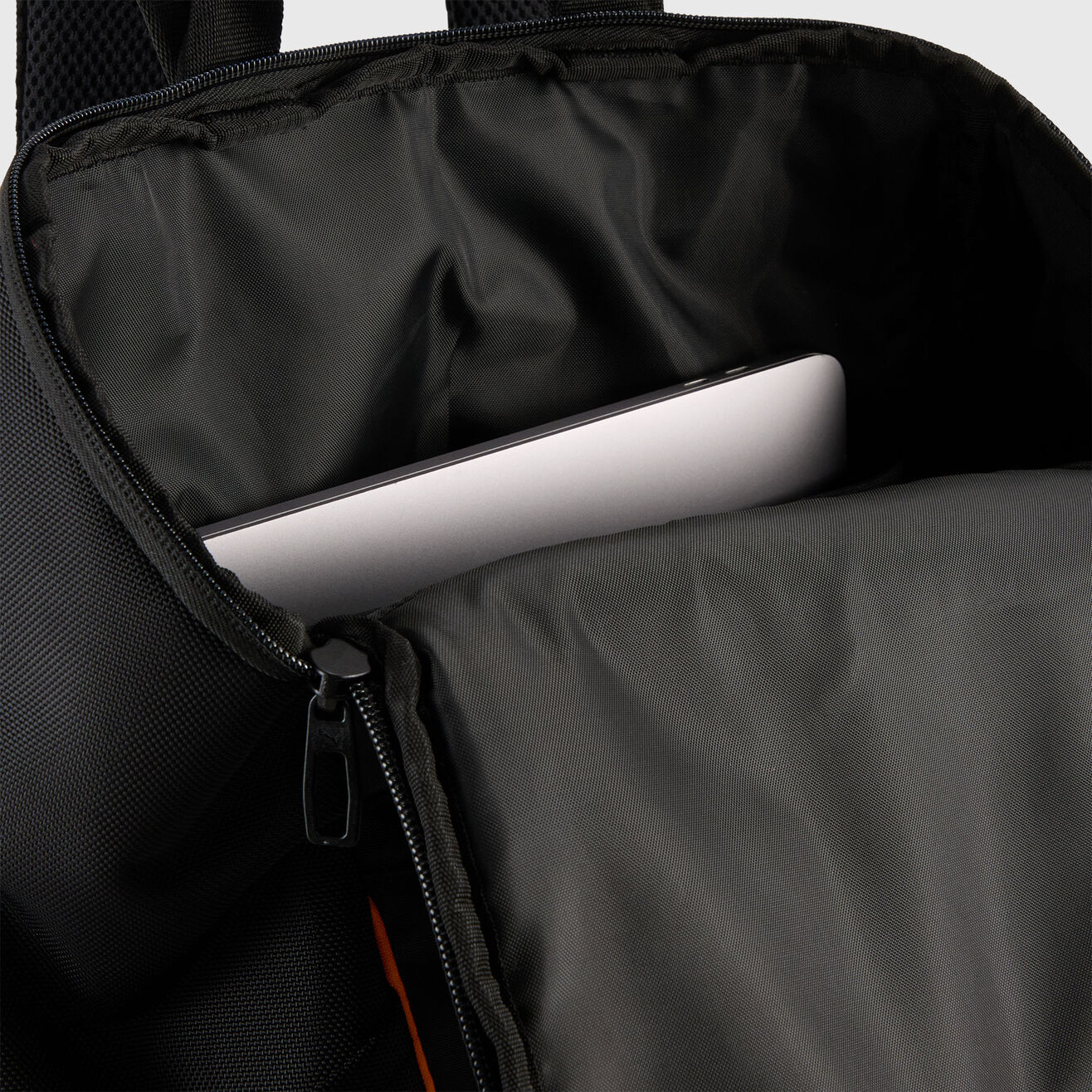 F1ChileStore: Mochila McLaren 2026